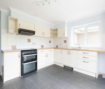 PLEASE EMAIL TO REGISTER YOUR INTEREST - Four bedroom detached resi... - Photo 5