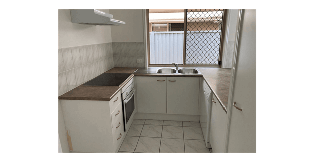 Beautiful Spacious Home in Family Friendly Location! - Photo 1