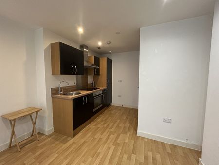Echo Central, Cross Green, LS9 - Leeds - Photo 3