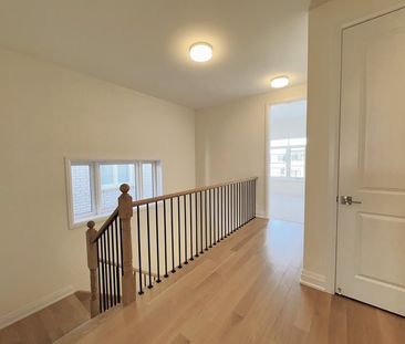 Minesing: Brand New 4 Bed + Den, 2.5 Bath Upper Unit, Sweet Cicely St. - Photo 1