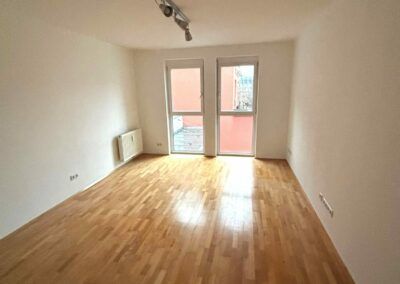 Schöne 1 Zimmer Wohnung mit Lift in top Lage - Foto 1