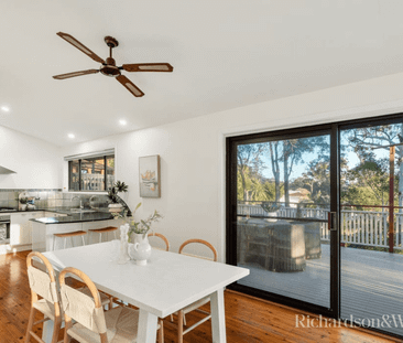 Stunning Family Home with Water Views & Multiple Living Areas - Photo 4