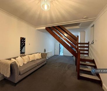 2 bedroom semi-detached house to rent - Photo 3