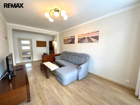 Pronájem bytu 3+1 v osobním vlastnictví 70 m², Vsetín - Fotografie 3