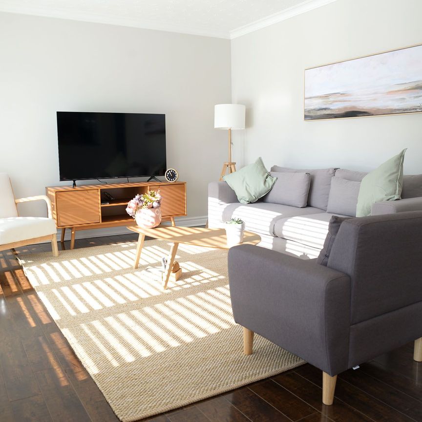 For Lease - 84 Cartier Crescent, Richmond Hill, Ontario - Photo 1