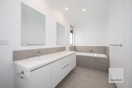 Brand New Modern Townhouse - Ready to Impress! - Photo 5