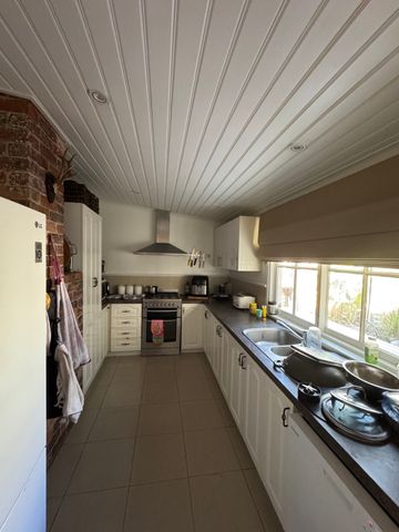 Cheltenham - Photo 4