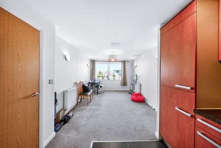 Flint Close, London, E15 4QR - Photo 3