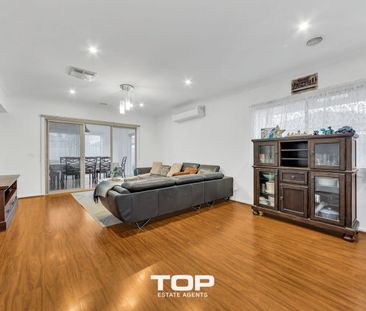 Perfectly Located 4-Bedroom Family Home in Cranbourne East!! - Photo 3