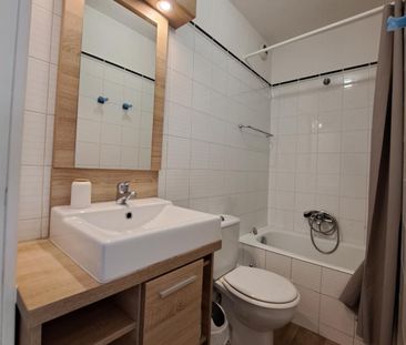 Location Appartement 2 pièces 34m² LE GOLFE JUAN 06220 - Photo 5