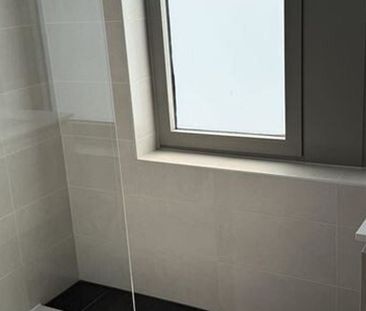 Appartement te huur in Erembodegem voor € 900 met 2 slaapkamers - Photo 3