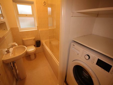 2 bedroom townhouse to rent - Photo 5