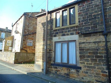 Kilpin Hill Lane, Staincliffe , Dewsbury , WF13 4BS - Photo 5