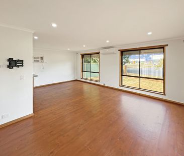 142 Learmonth Road, Wendouree - Photo 4