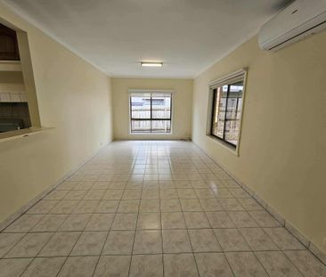 2 Agnes Street, Bentleigh East VIC 3165 - House For Rent | Domain - Photo 1