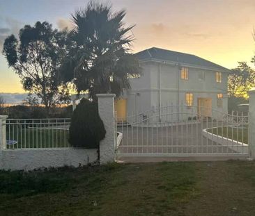 Smaller families welcome - Photo 3