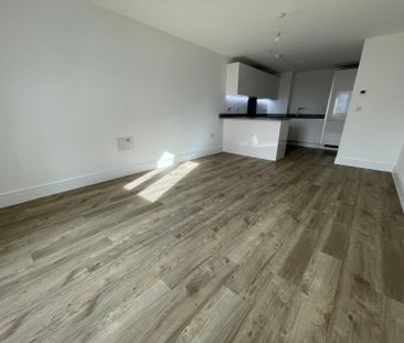 West Cliff Road, Bournemouth - Photo 6