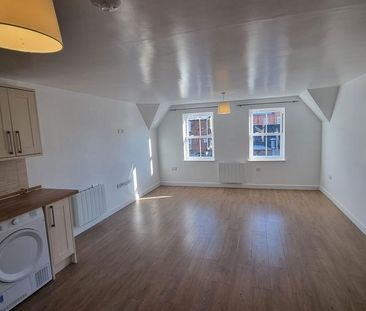 2 bedroom apartment to rent - Photo 4