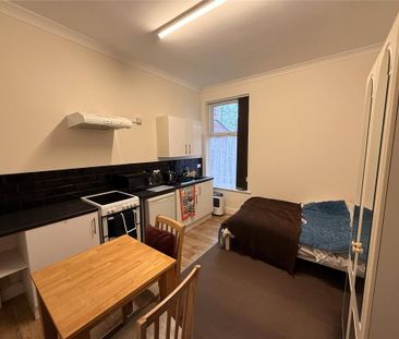 9 bedroom house share to rent - Photo 3