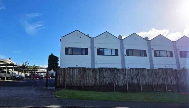 MOUNT WELLINGTON, 2 BEDROOMS - Photo 1