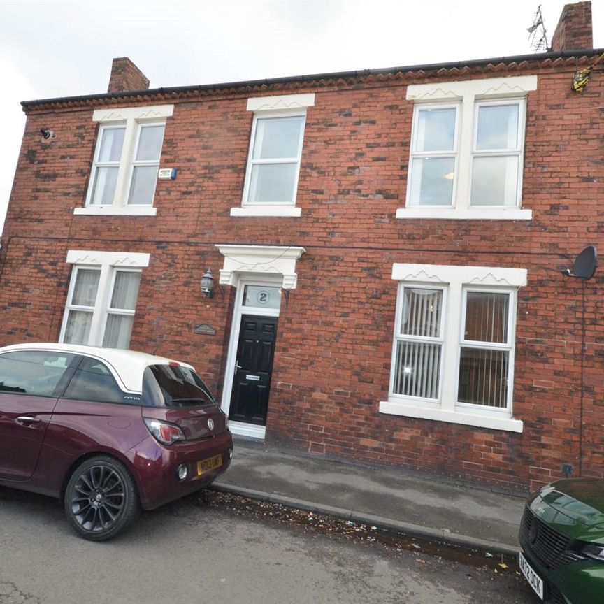 2 bed end of terrace house to rent in St. Johns Terrace, East Boldon, NE36 - Photo 1