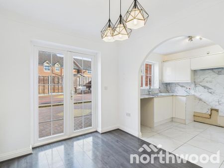 3 bedroom detached house to rent - Photo 3