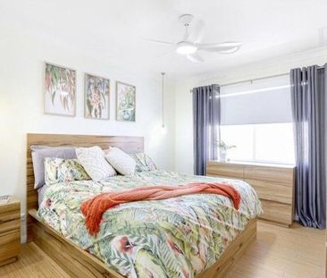 Fresh & Modern Family Home - Photo 5