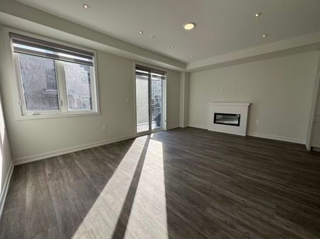 For Lease - 14 Agnes Lane, Richmond Hill, Ontario - Photo 5