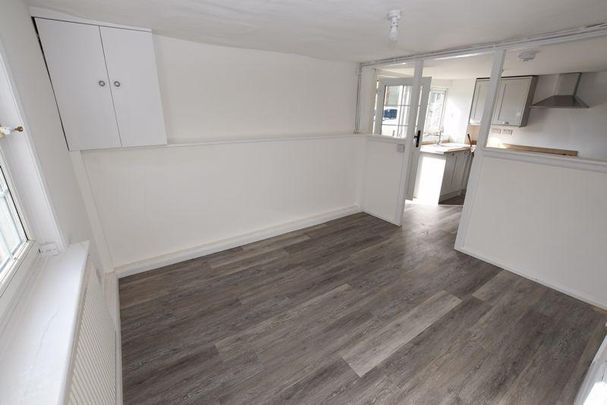 1 bedroom end of terrace house to rent - Photo 1
