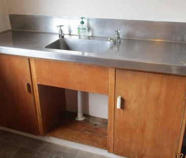 ONE BEDROOM, WEST END - Photo 5