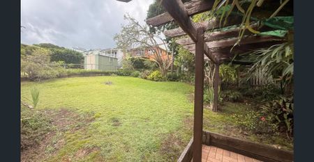 Beautifully Updated 3-Bedroom Home in Prime Annerley Location Available Now! - Photo 2