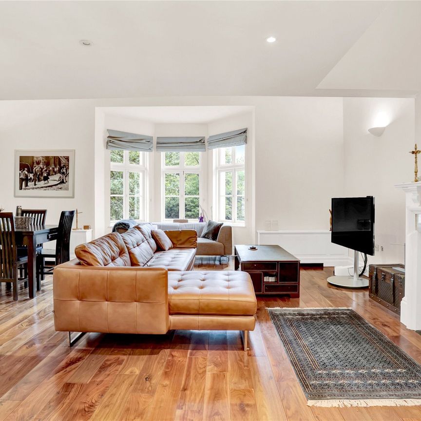 Wimbledon Park Side, London, SW19 flat to rent - Photo 1