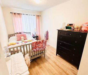 For Lease - 29 Esquire Way, Whitby, Ontario - Photo 2