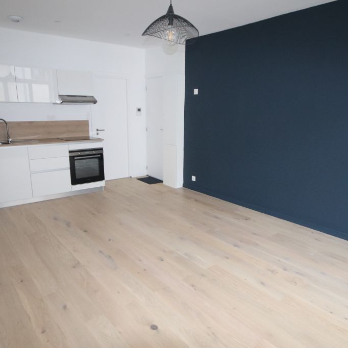 T2 de 42 m², rue Gombert, République Beaux-Arts réf 690-001 - Photo 1