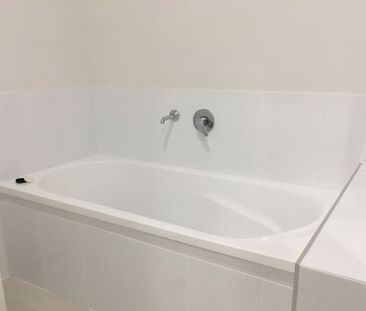 1/1 Swallowtail Street - Photo 2