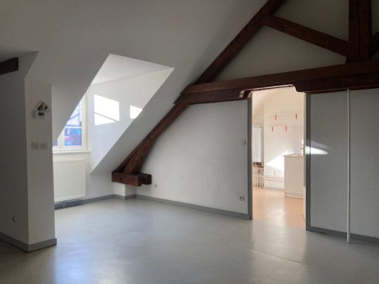 Location Appartement 3 pièces 69m² BESANCON 25000 - Photo 1