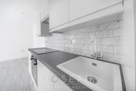 3 bedroom apartment to rent - Photo 2