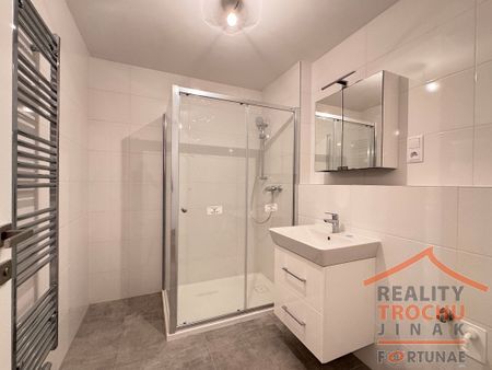 Pronájem bytu 3+kk 71 m² - Photo 2