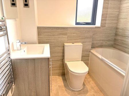 2 bedroom apartment to rent - Photo 3