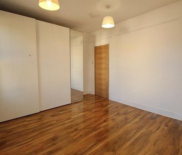 3 Bedroom House - Terraced To Let - Photo 3