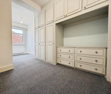 2 bedroom end of terrace house to rent - Photo 1