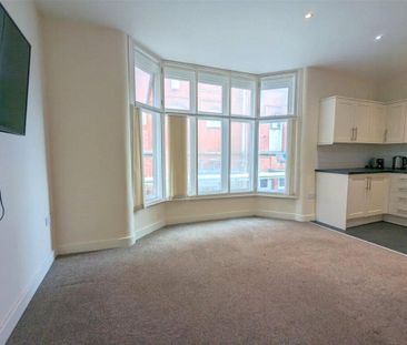 1 bedroom property to rent - Photo 2