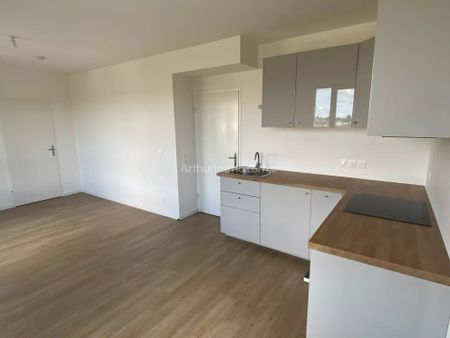 Location Appartement 3 pièces 51 m2 à Arpajon - Photo 2