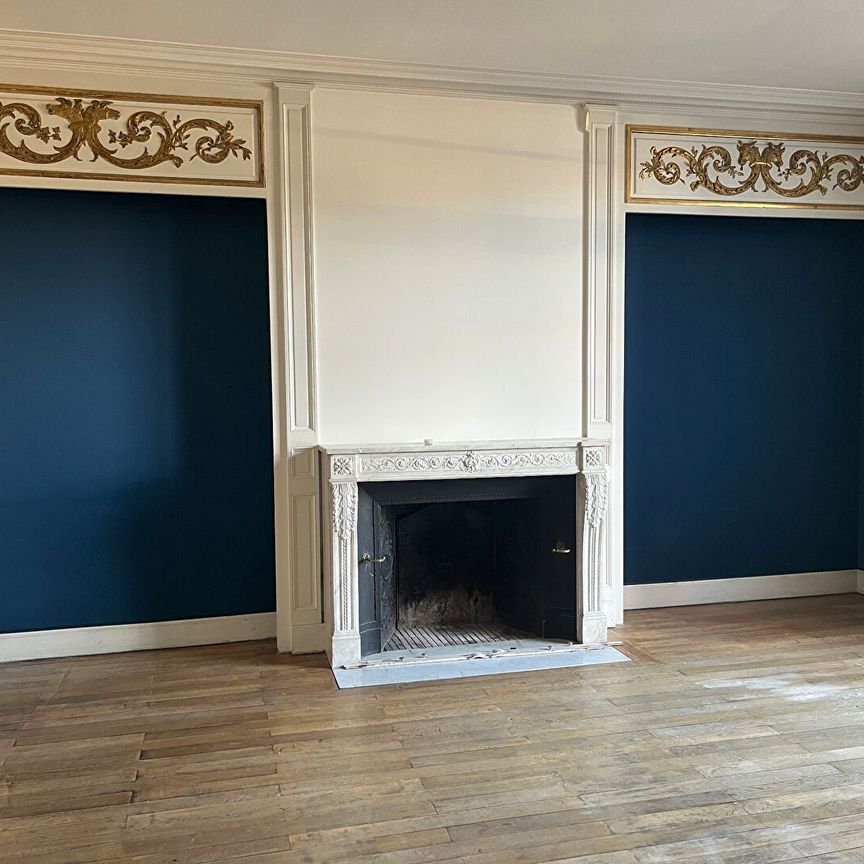 Location Maison 6 pièces 211m² - Photo 1