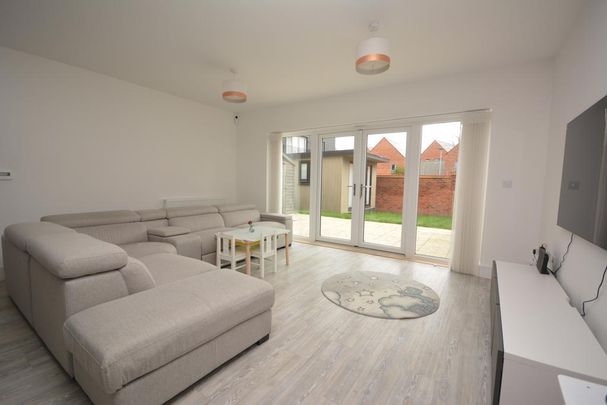 3 bedroom detached house to rent - Photo 1
