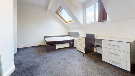 5 bedroom terraced house to rent - Photo 3