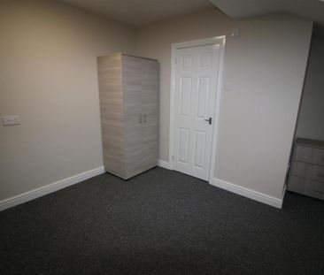 5 bedroom private hall to rent - Photo 4