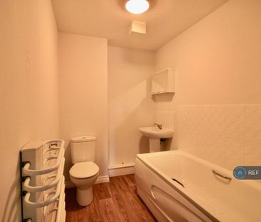 2 bedroom flat to rent - Photo 6