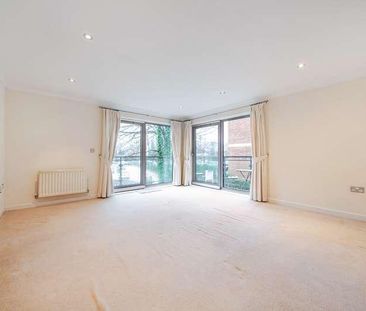 Hersham Road, Walton On Thames, Surrey, KT12 - Photo 1