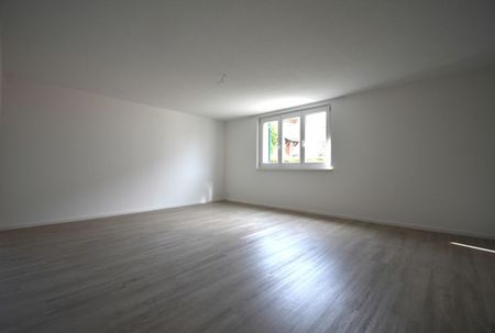 Idyllisches und ländliches Wohnen - 3.5 ZWG Sitzplatzwohnung zu vermieten! - Photo 5